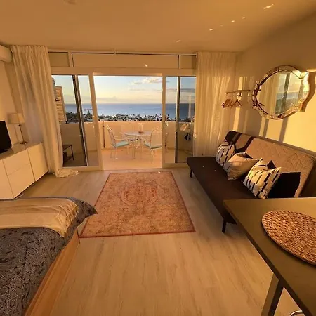 Golden Hour Beachfront Apartment Marbella Exterior foto