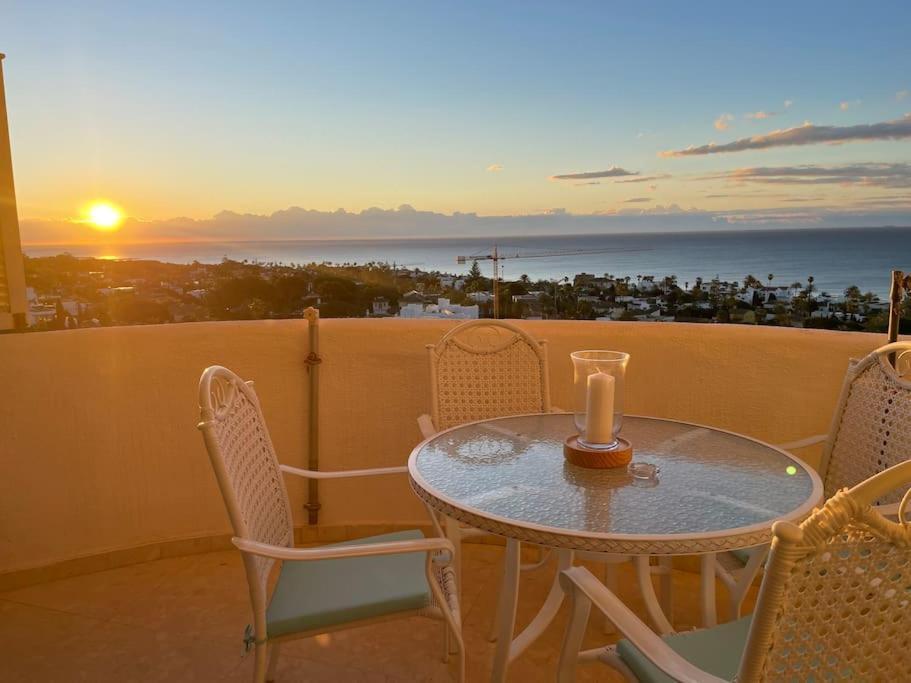 Golden Hour Beachfront Appartement
